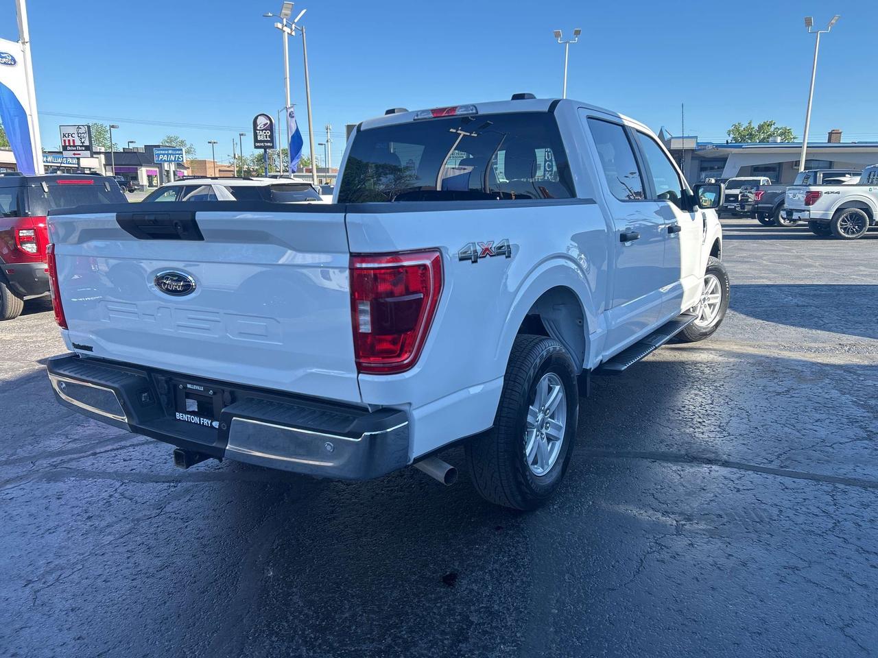 2022 Ford F-150 XLT 3.3L 4X4 TOW PKG VINYL FLOORING 12000 KMS! Photo