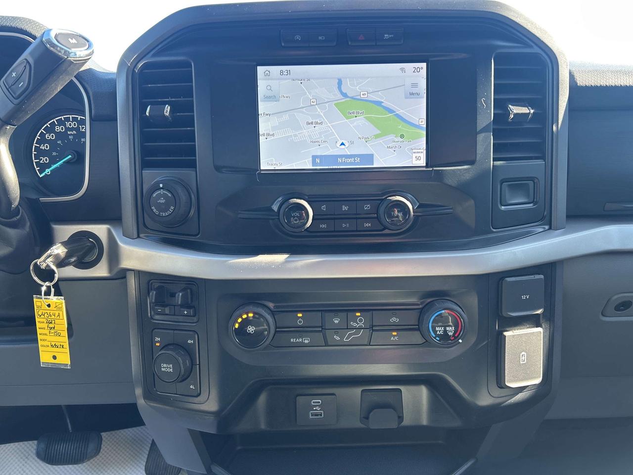 2022 Ford F-150 XLT 3.3L 4X4 TOW PKG VINYL FLOORING 12000 KMS! Photo
