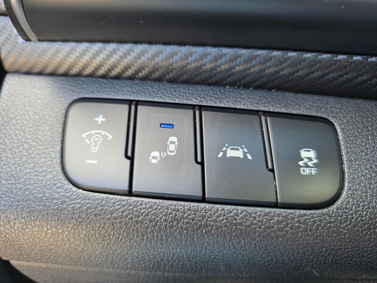 2020 Hyundai Elantra SPORT 4dr Sedan Photo