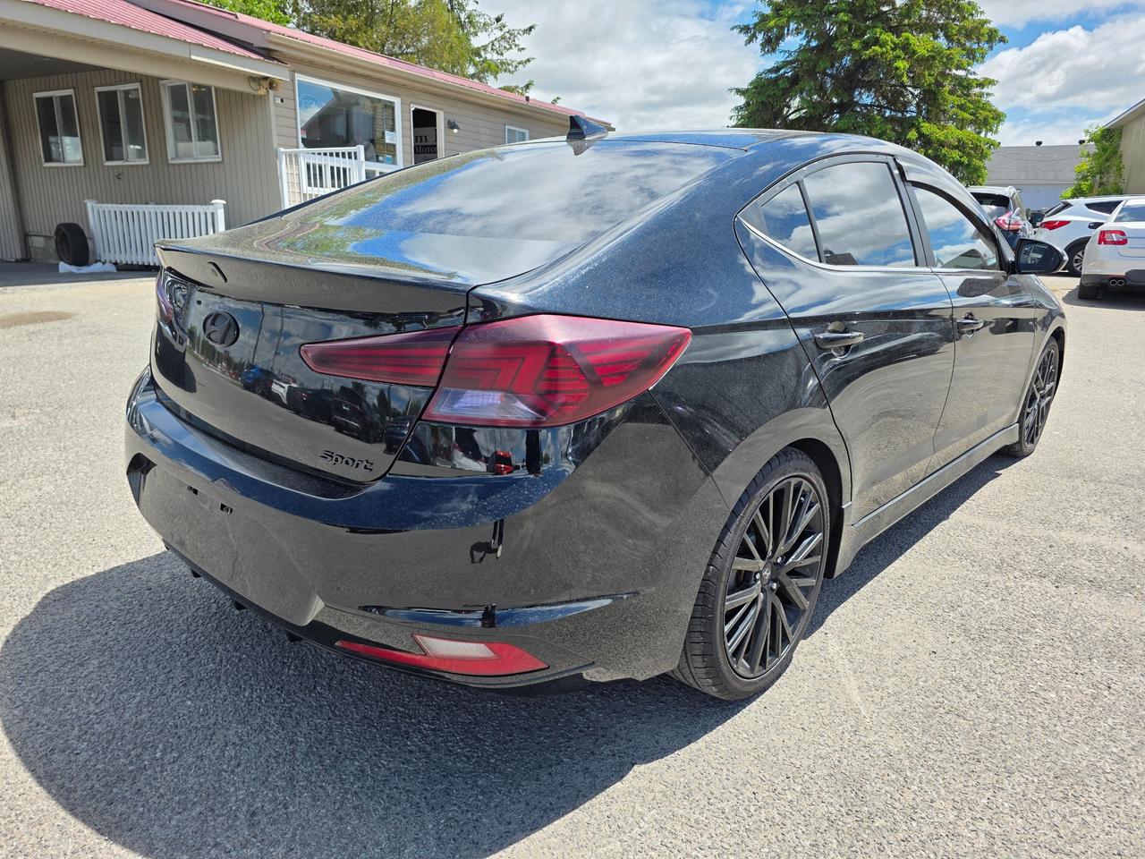 2020 Hyundai Elantra SPORT 4dr Sedan Photo