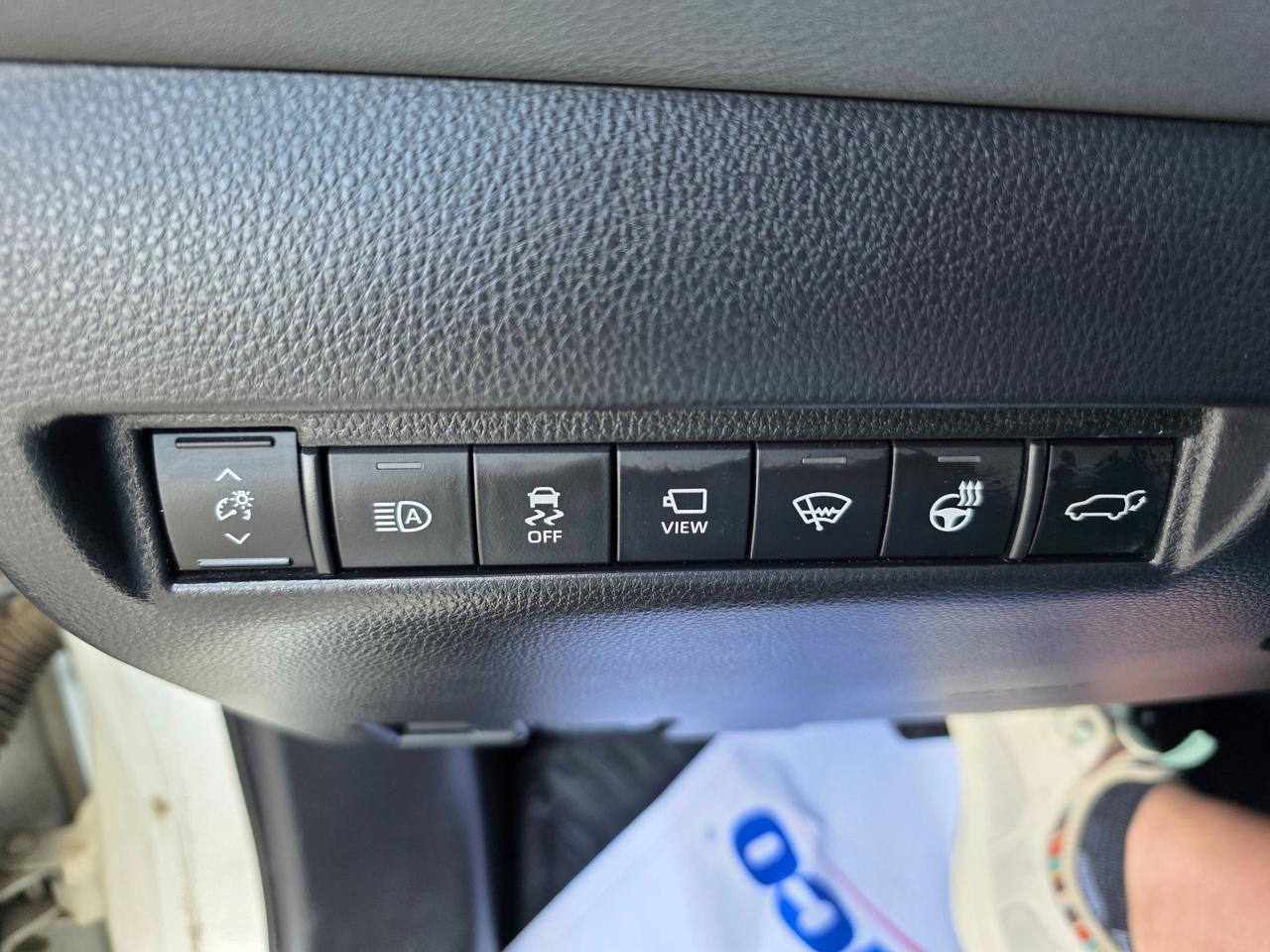 2022 Toyota Venza Limited 4dr All-Wheel Drive Photo