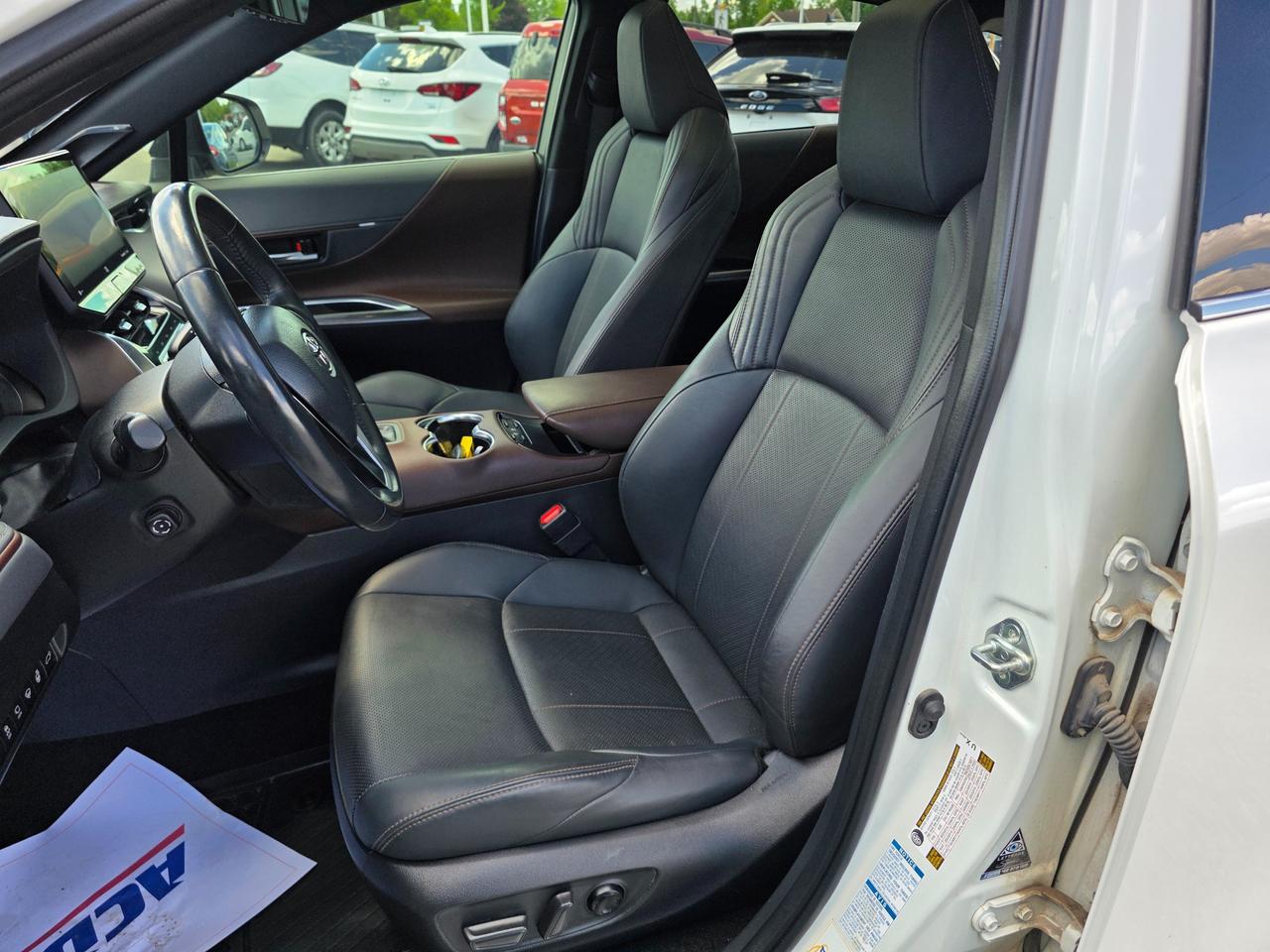 2022 Toyota Venza Limited 4dr All-Wheel Drive Photo
