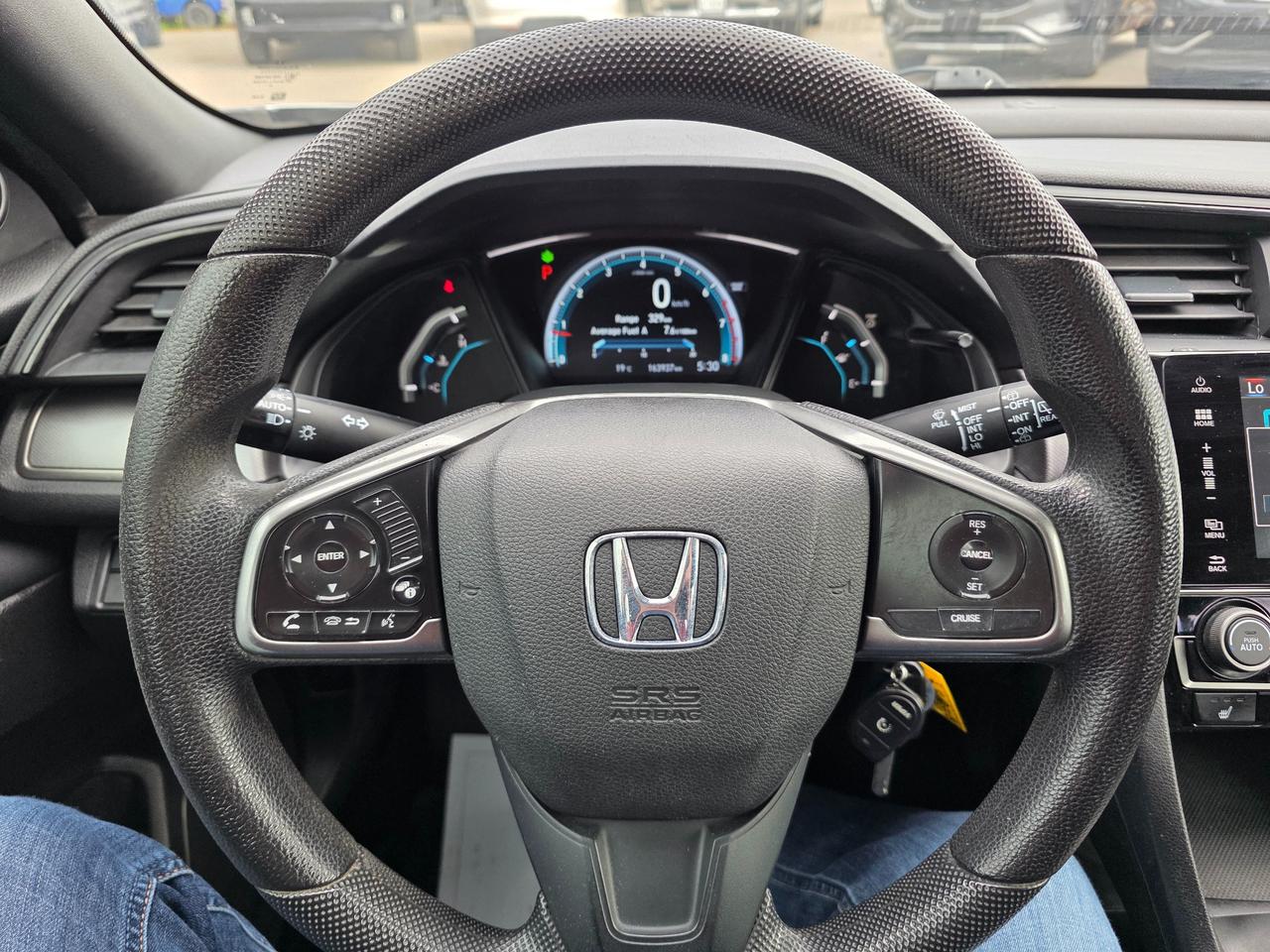 2017 Honda Civic LX (CVT) 4dr Hatchback Photo
