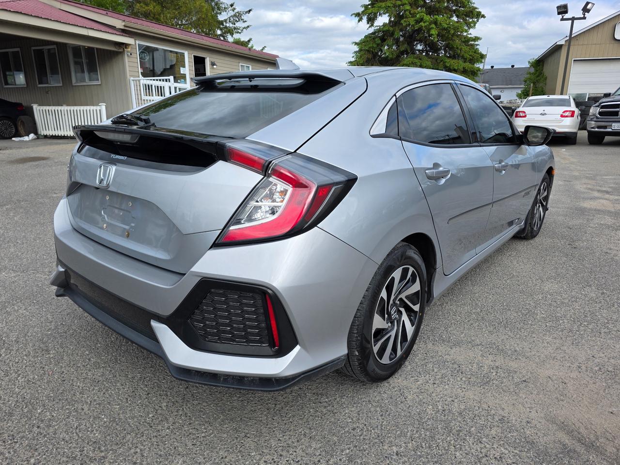 2017 Honda Civic LX (CVT) 4dr Hatchback Photo