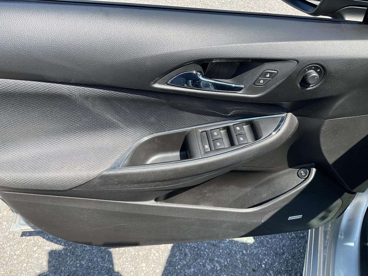 2018 Chevrolet Cruze LT Auto 4dr Sedan Photo