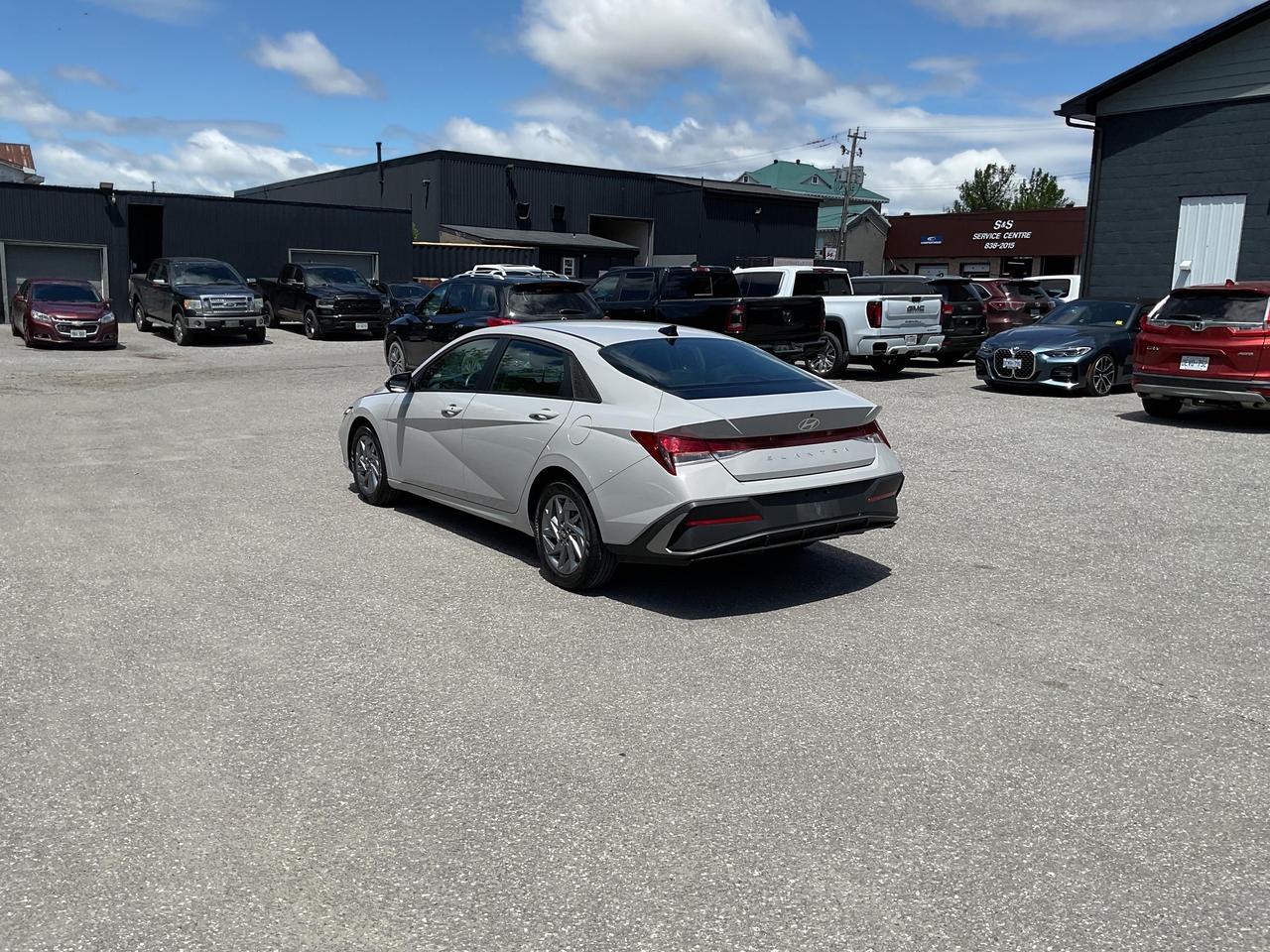 2025 Hyundai Elantra  Photo
