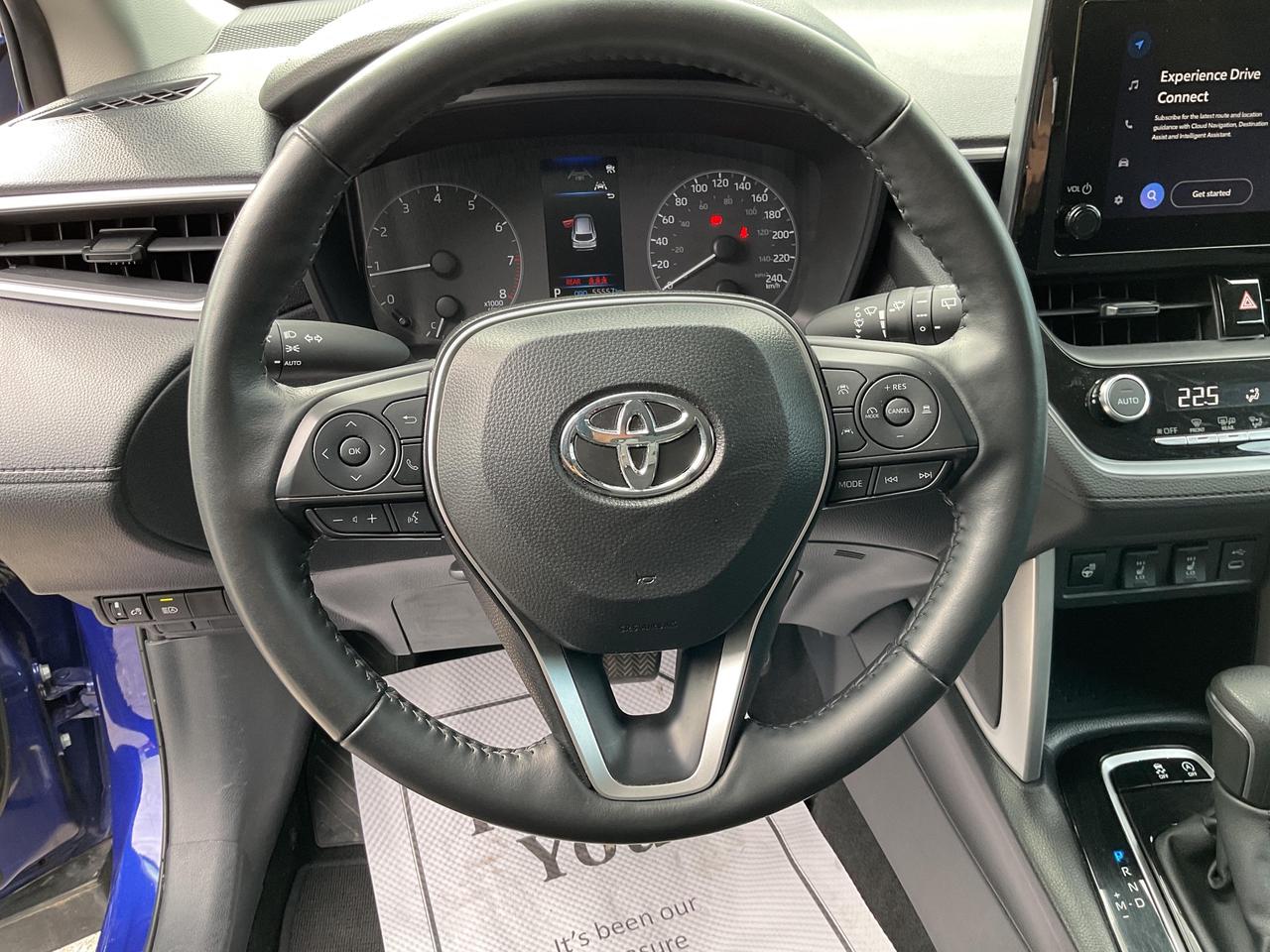 2025 Toyota Corolla Cross LE 4dr All-Wheel Drive Photo