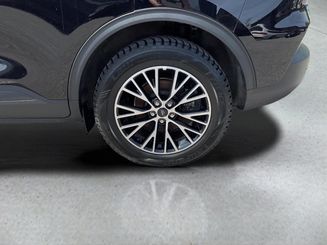 2025 Ford Escape PHEV 4dr Front-Wheel Drive Photo
