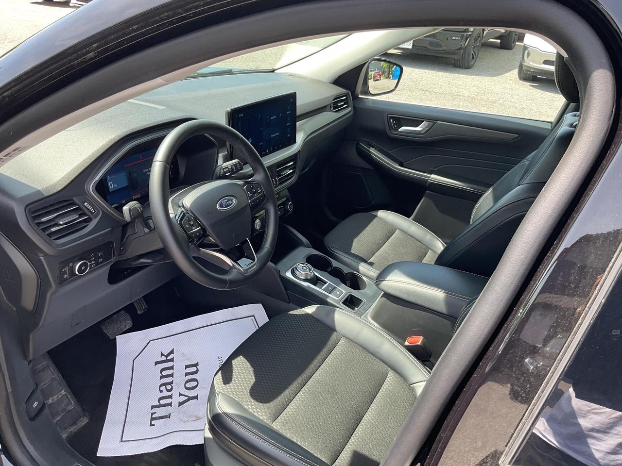 2025 Ford Escape PHEV 4dr Front-Wheel Drive Photo