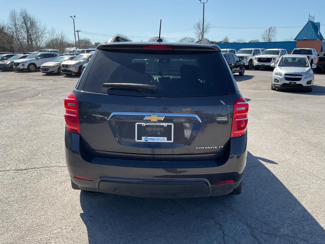 2016 Chevrolet Equinox LT Front-wheel Drive Photo3