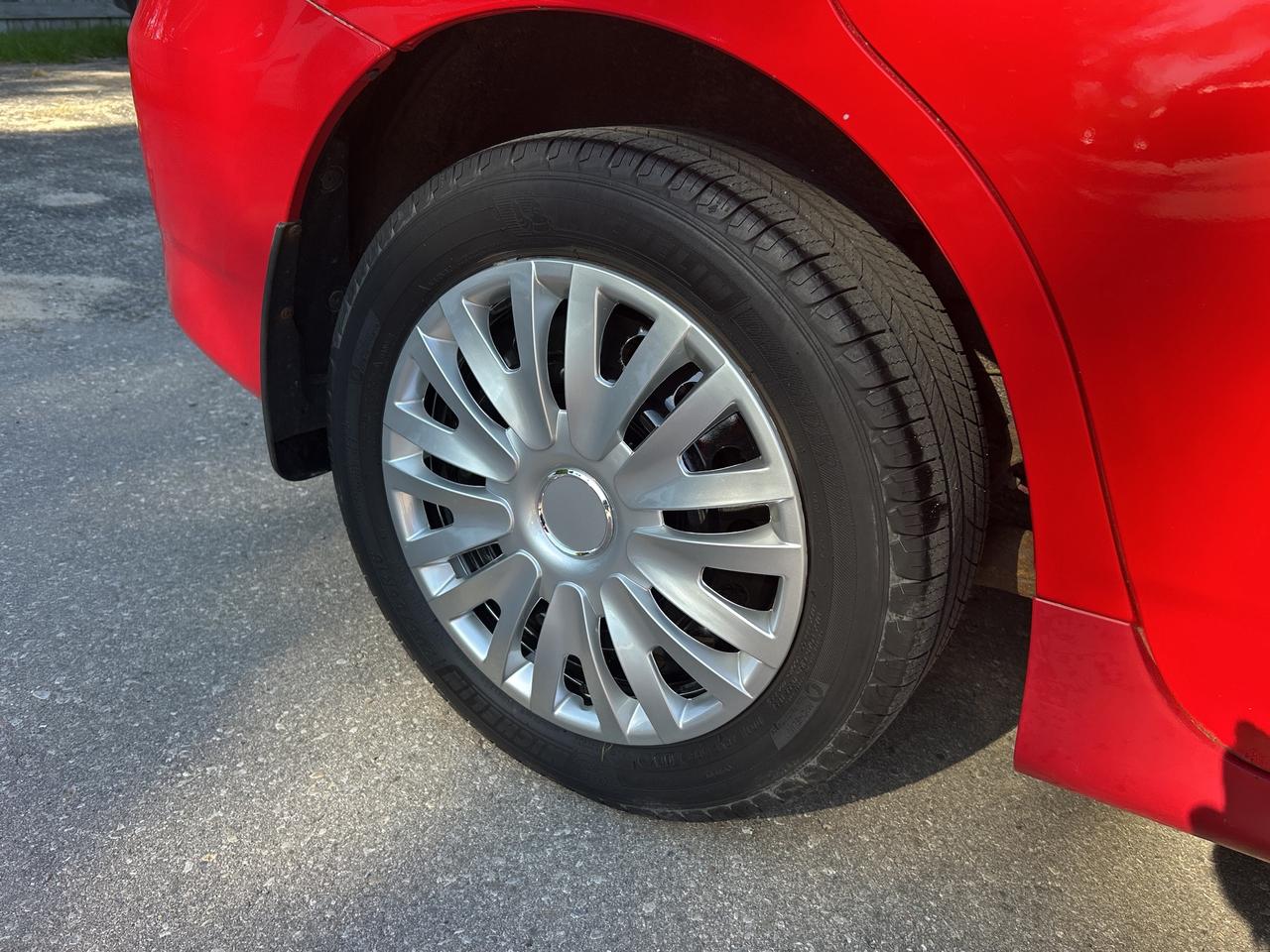 2010 Toyota Matrix  Photo