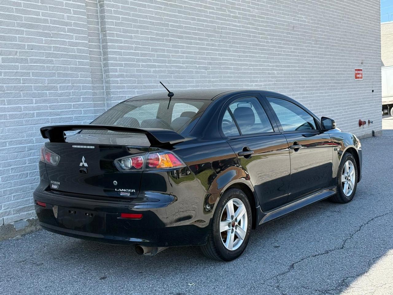2017 Mitsubishi Lancer SE Photo