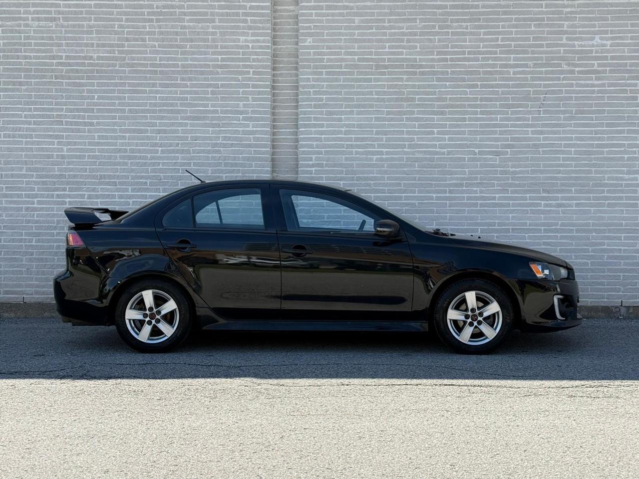 2017 Mitsubishi Lancer SE Photo