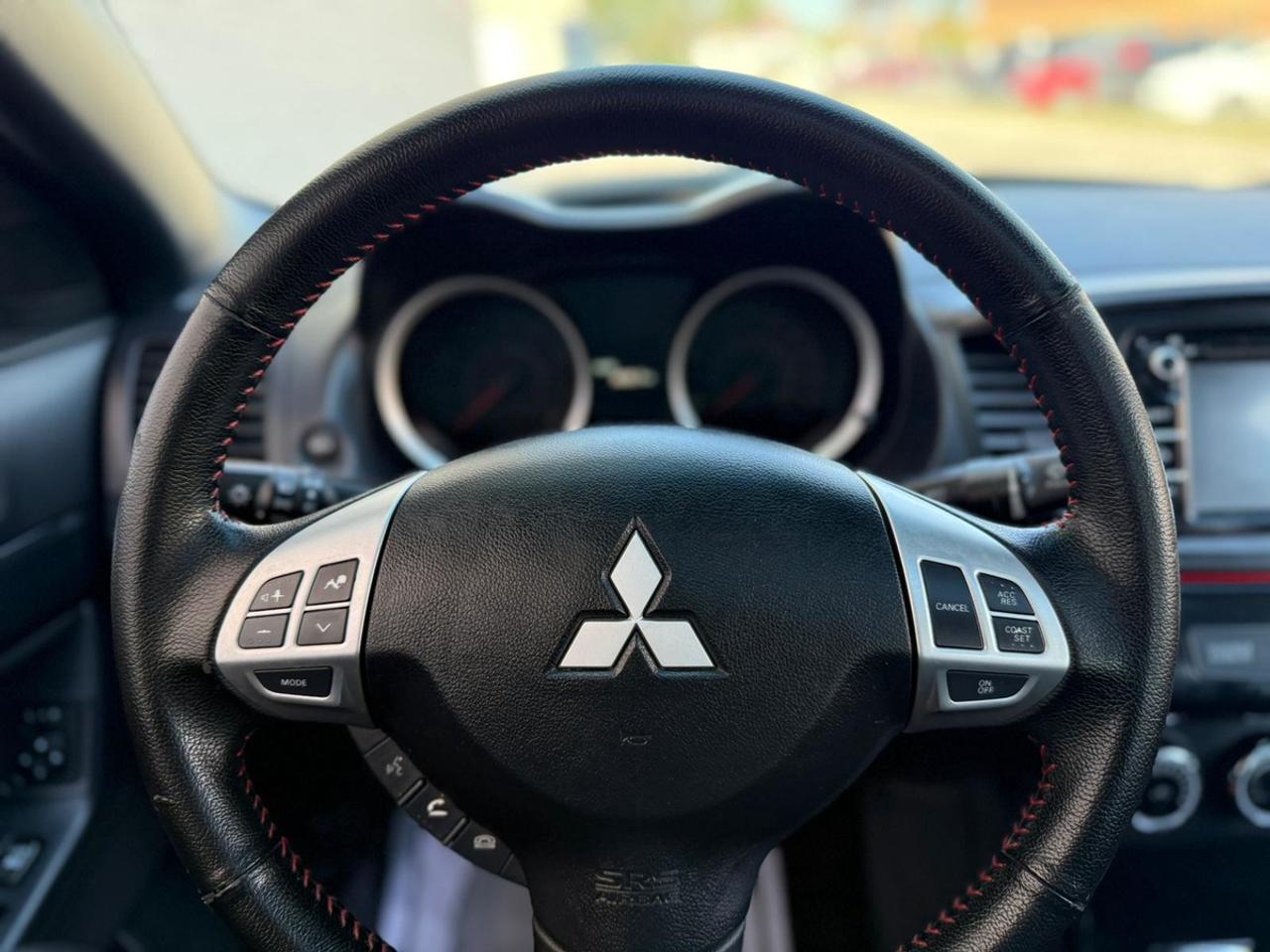2017 Mitsubishi Lancer SE Photo