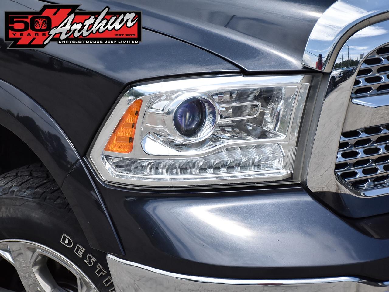 2018 RAM 1500 LARAMIE CREW CAB 4X4 Photo