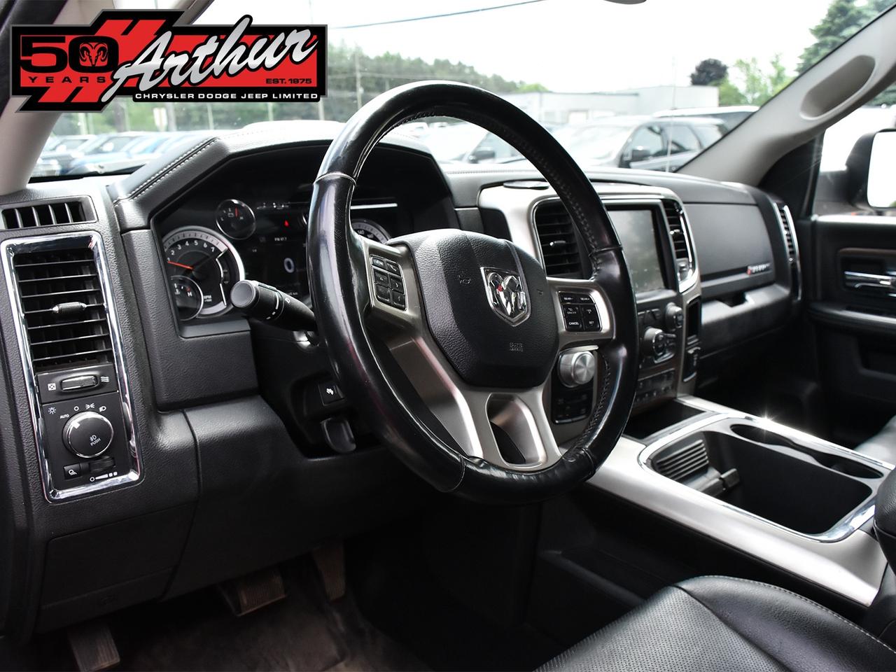 2018 RAM 1500 LARAMIE CREW CAB 4X4 Photo