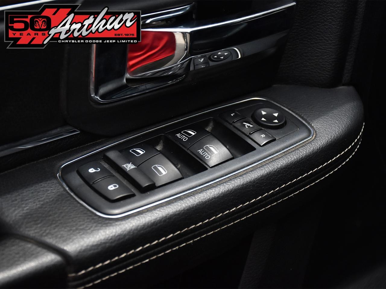 2018 RAM 1500 LARAMIE CREW CAB 4X4 Photo