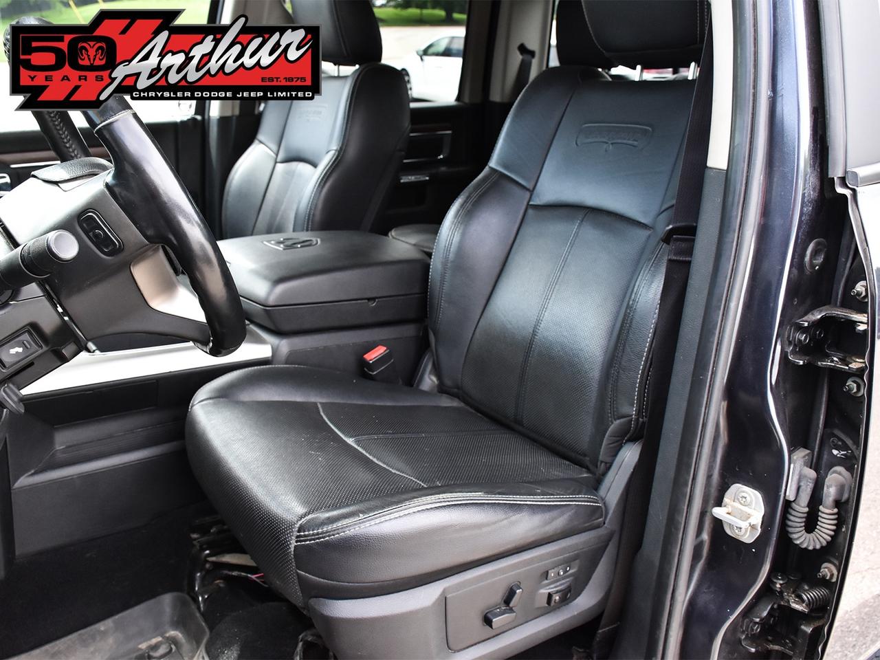 2018 RAM 1500 LARAMIE CREW CAB 4X4 Photo