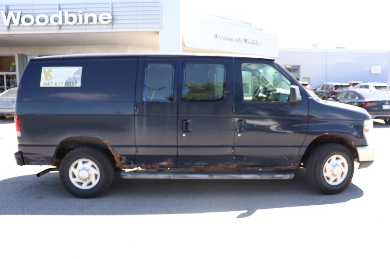 2009 Ford Econoline  Photo