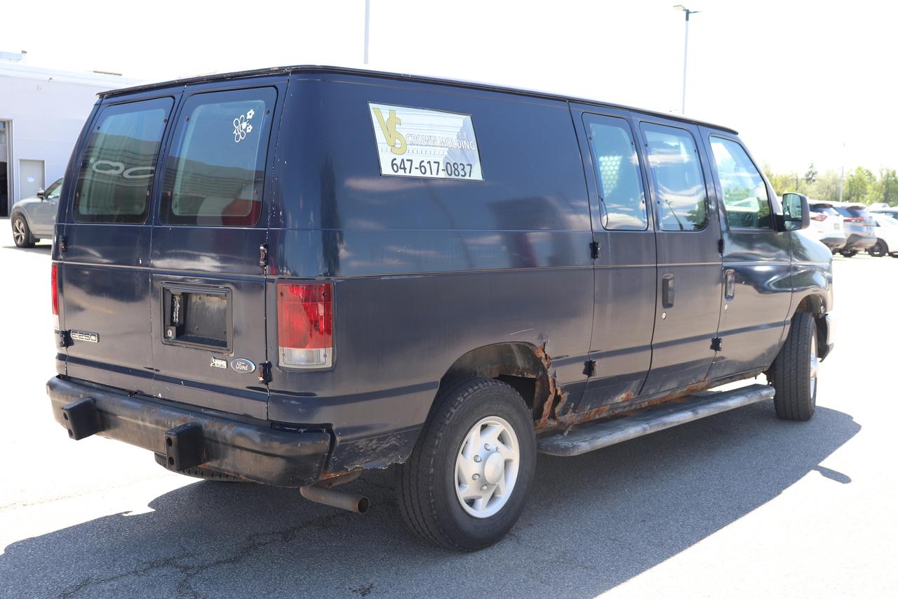 2009 Ford Econoline  Photo
