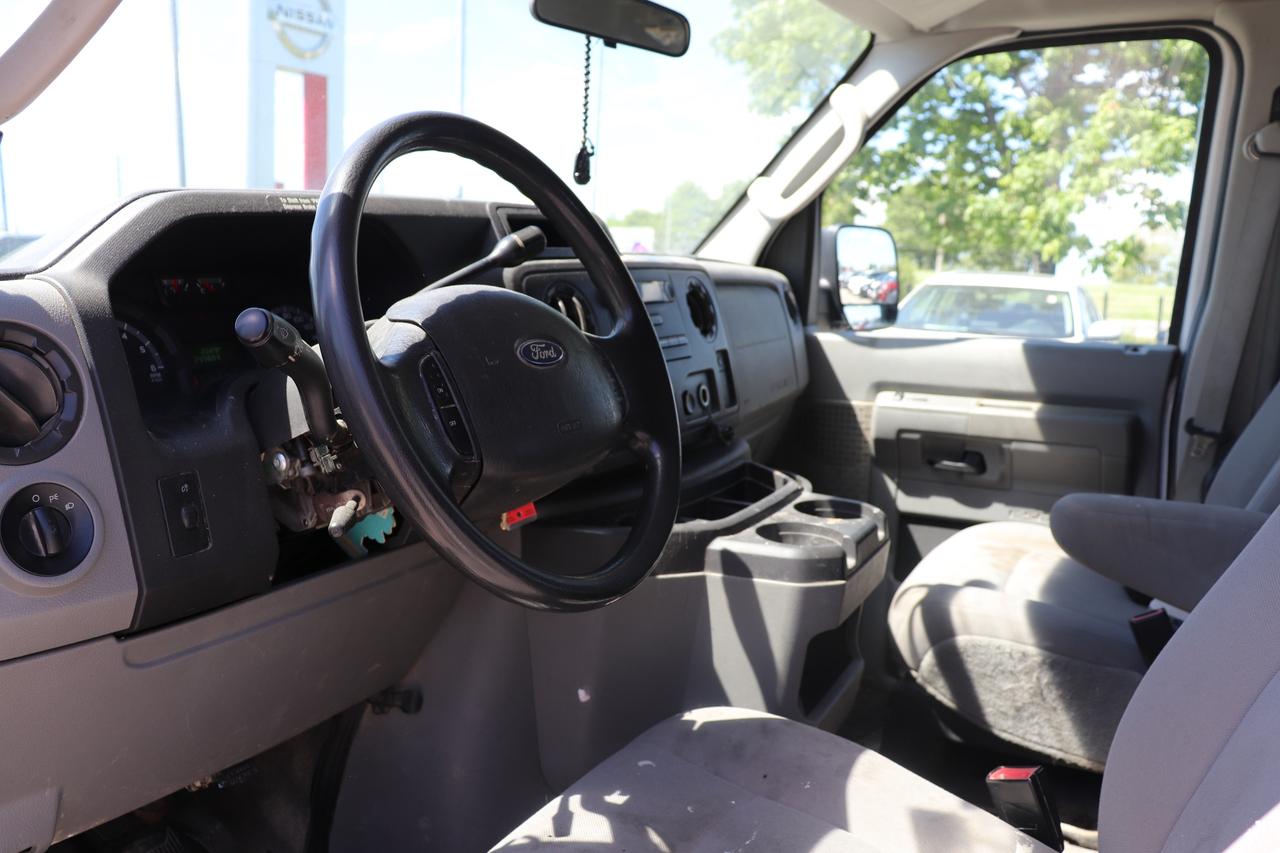 2009 Ford Econoline  Photo