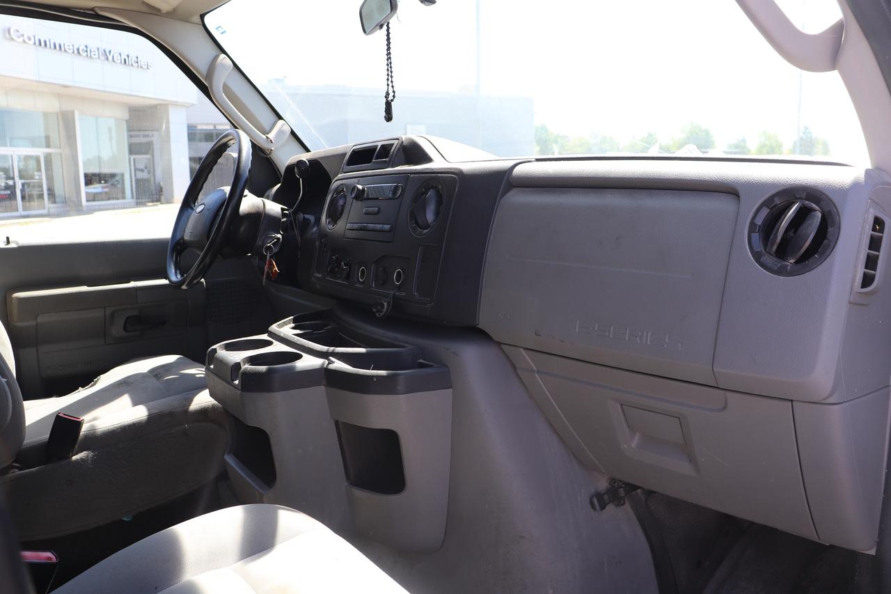 2009 Ford Econoline  Photo