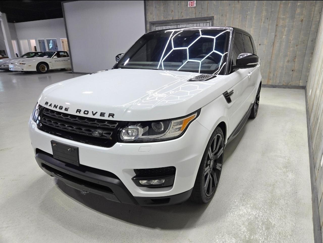 2017 Land Rover Range Rover Sport TD6 HSE 4x4 DIESEL Photo