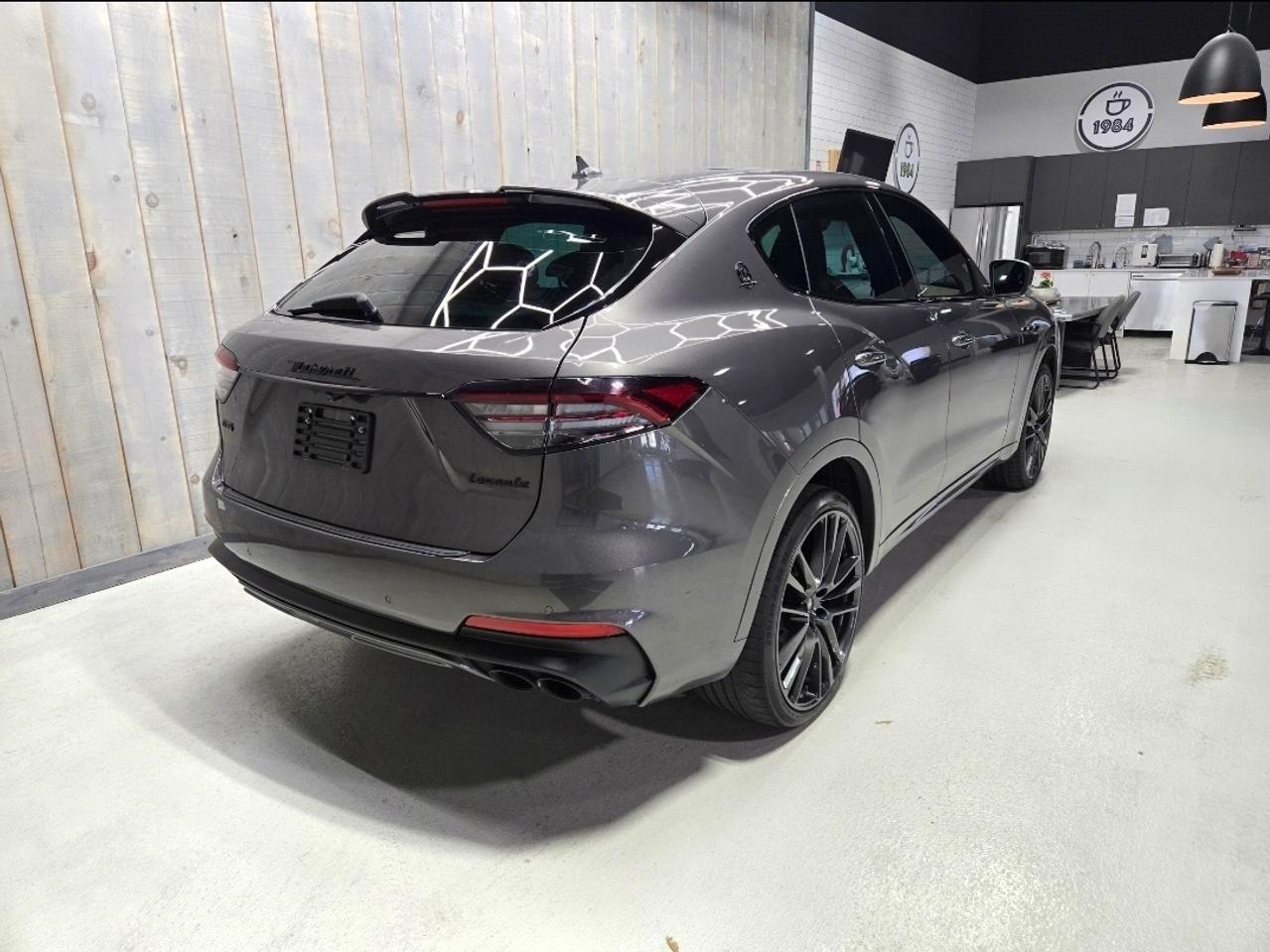 2021 Maserati Levante GTS 3.8L  AWD  550HP Photo