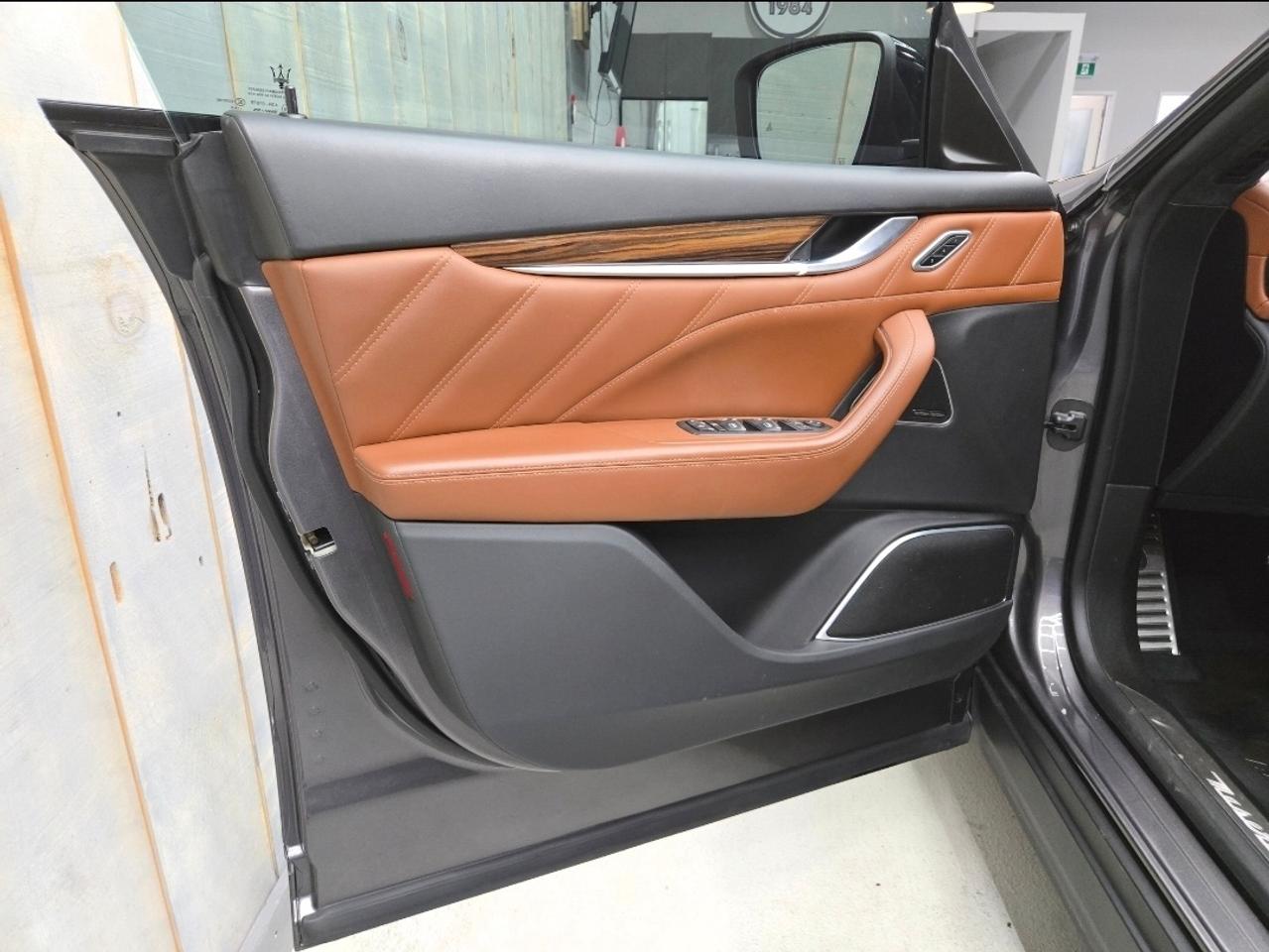 2021 Maserati Levante GTS 3.8L  AWD  550HP Photo