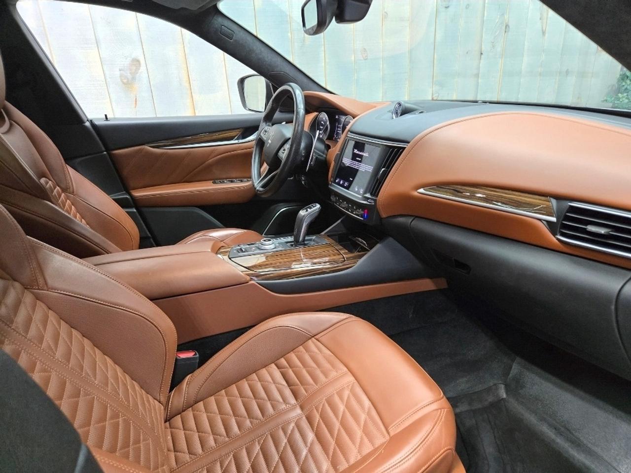 2021 Maserati Levante GTS 3.8L  AWD  550HP Photo