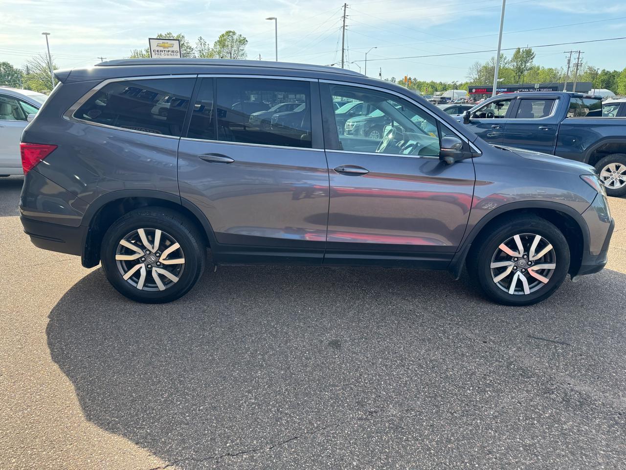 2020 Honda Pilot EX-L Navi 4dr All-Wheel Drive Photo