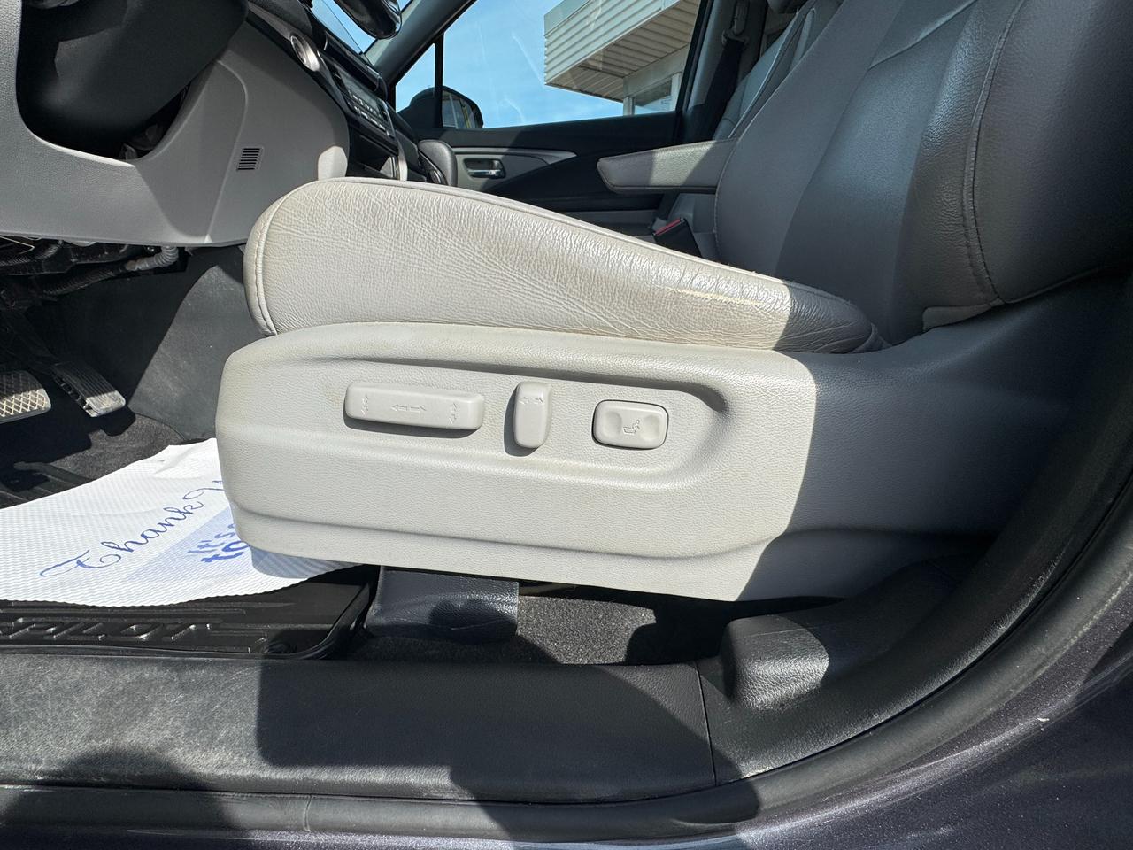 2020 Honda Pilot EX-L Navi 4dr All-Wheel Drive Photo