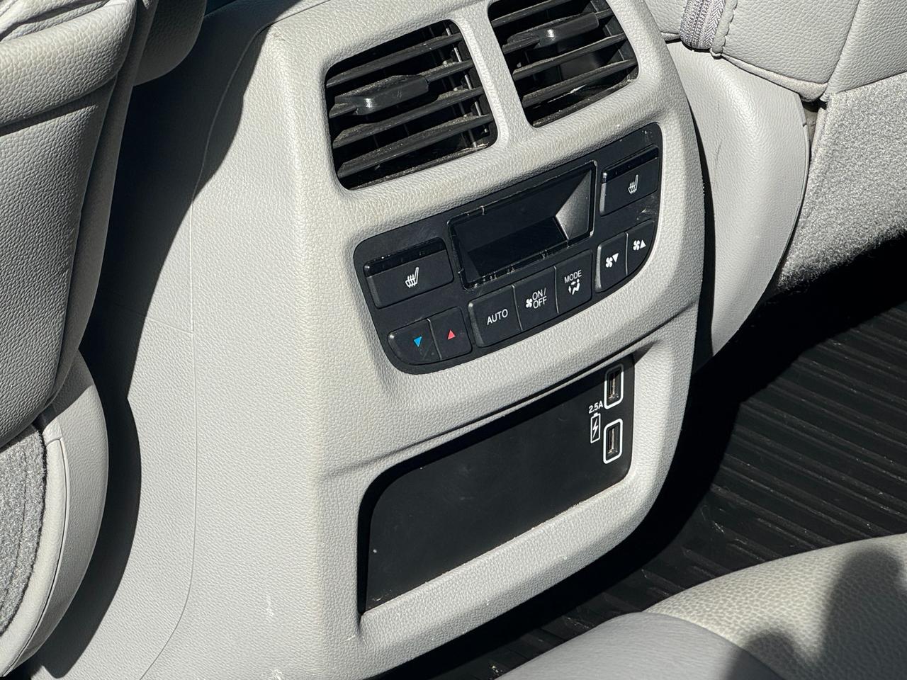 2020 Honda Pilot EX-L Navi 4dr All-Wheel Drive Photo