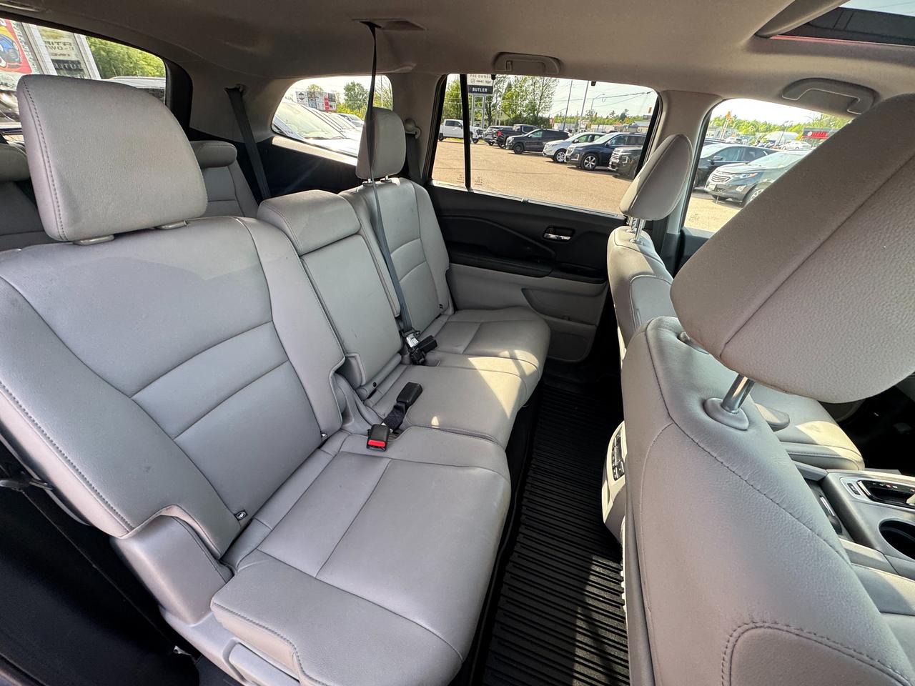 2020 Honda Pilot EX-L Navi 4dr All-Wheel Drive Photo