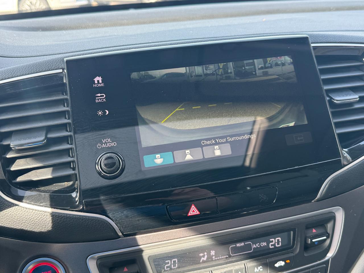 2020 Honda Pilot EX-L Navi 4dr All-Wheel Drive Photo