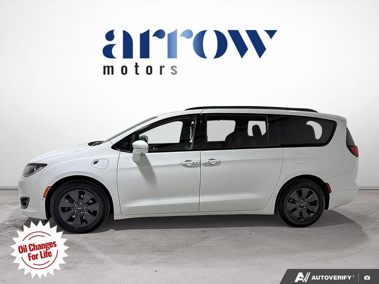 2020 Chrysler Pacifica Hybrid Limited 2WD Photo