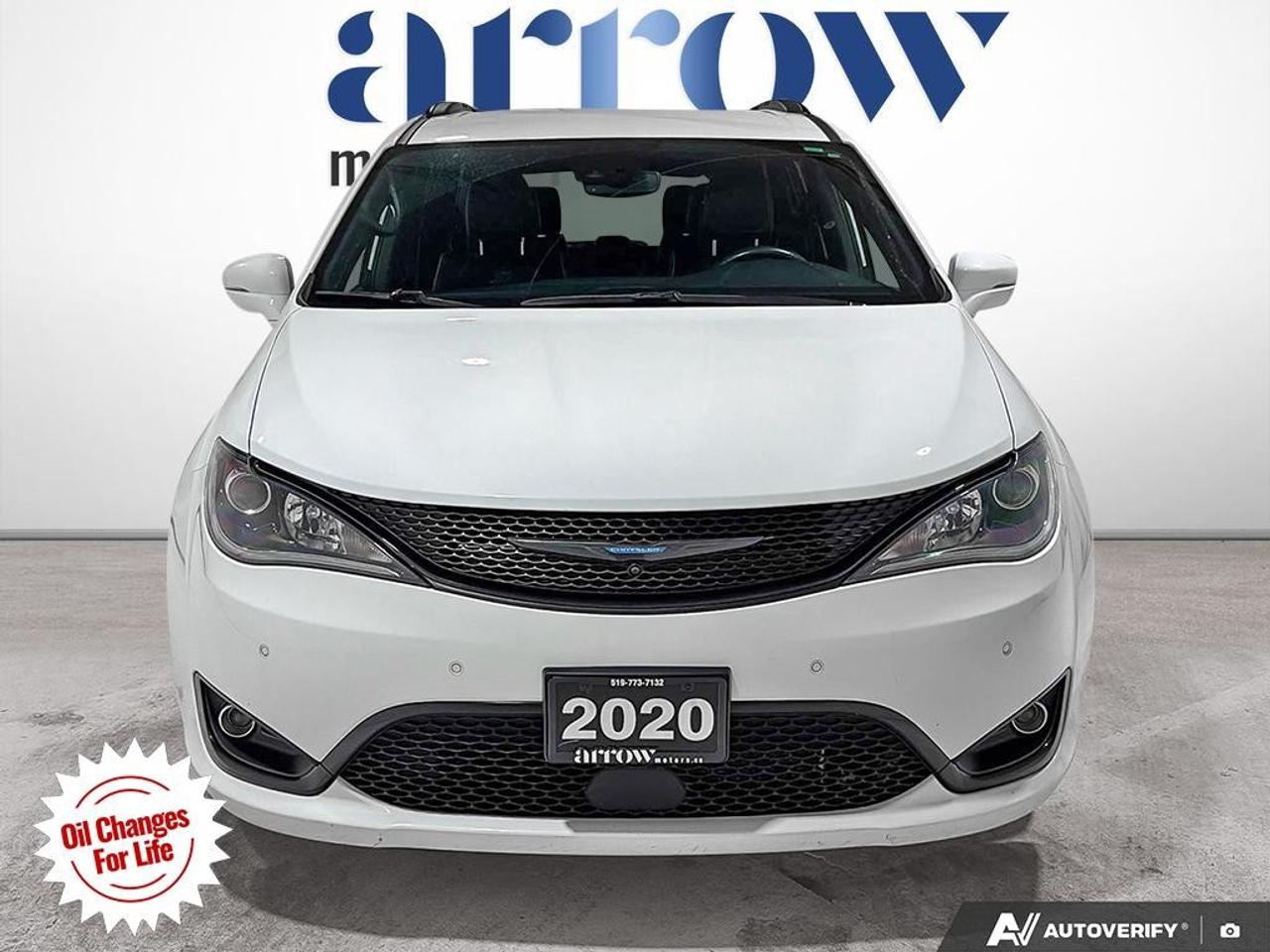 2020 Chrysler Pacifica Hybrid Limited 2WD Photo