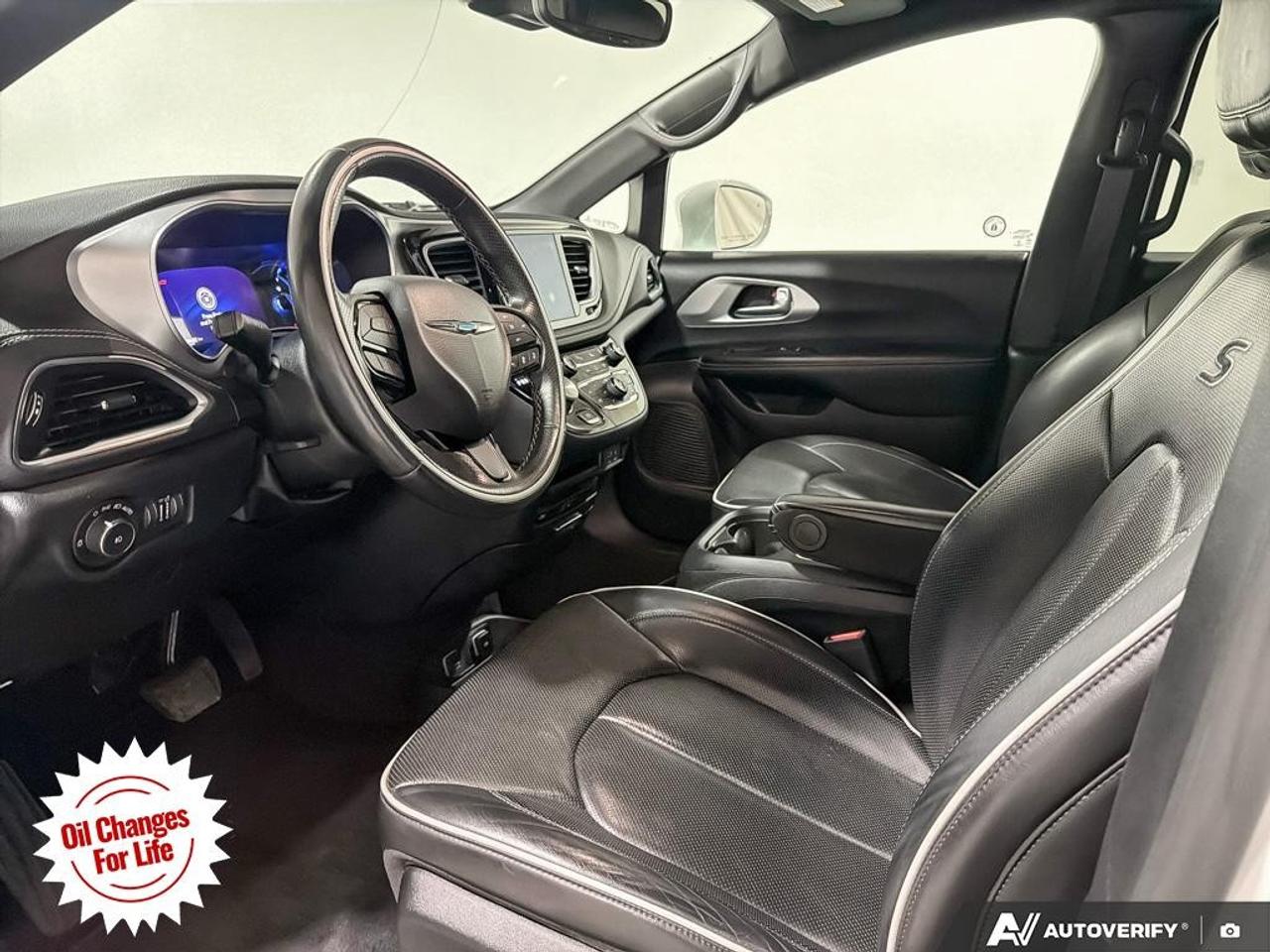 2020 Chrysler Pacifica Hybrid Limited 2WD Photo