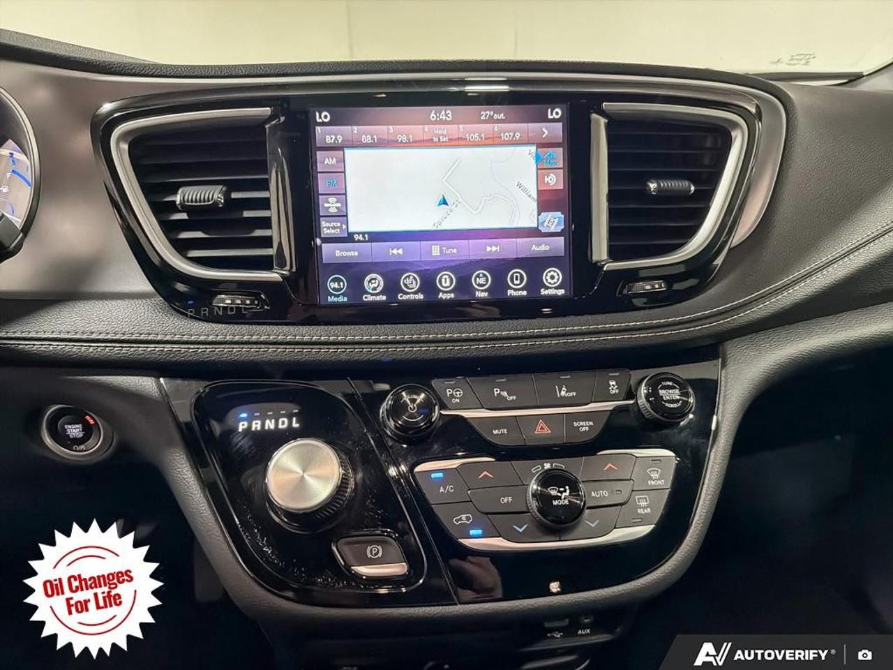 2020 Chrysler Pacifica Hybrid Limited 2WD Photo