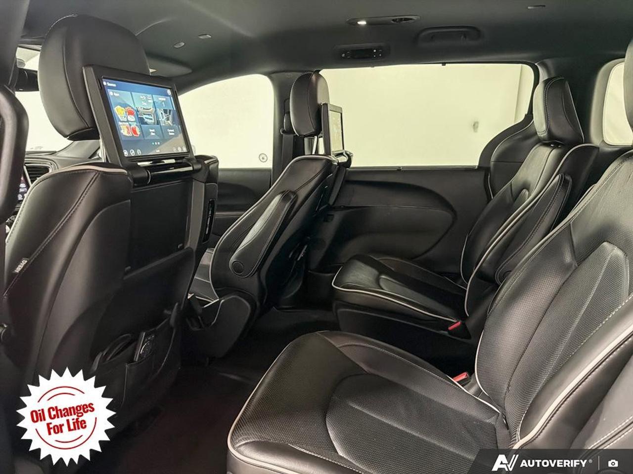 2020 Chrysler Pacifica Hybrid Limited 2WD Photo