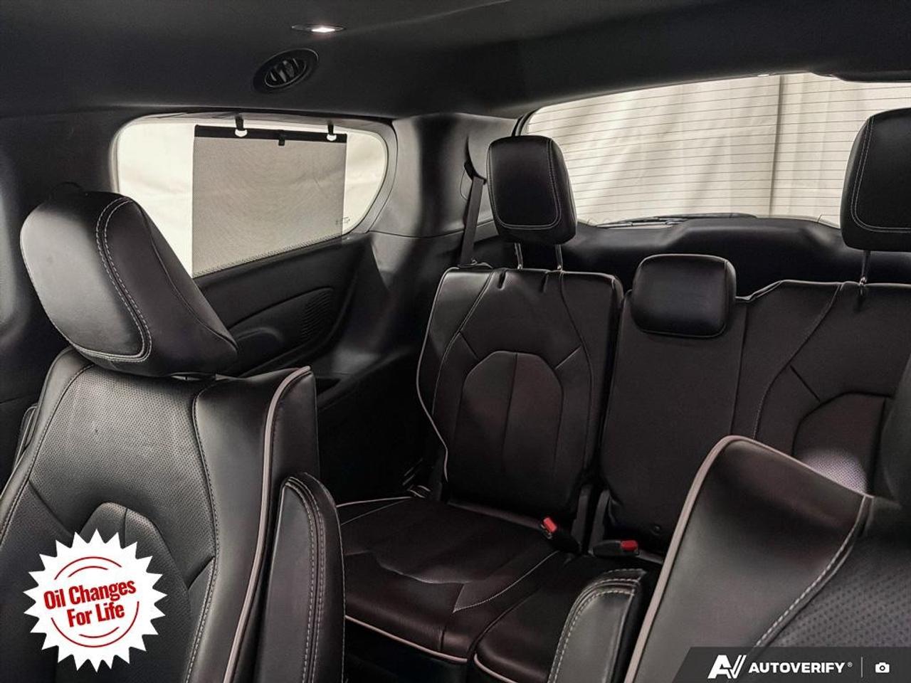 2020 Chrysler Pacifica Hybrid Limited 2WD Photo