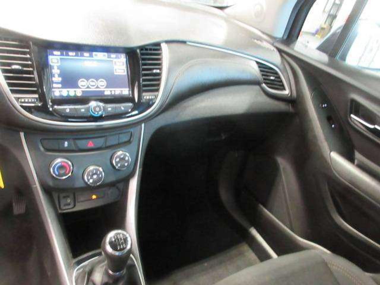 2018 Chevrolet Trax LS FWD, 6-SPEED MANUAL! CLEAN CARFAX, 160K! Photo