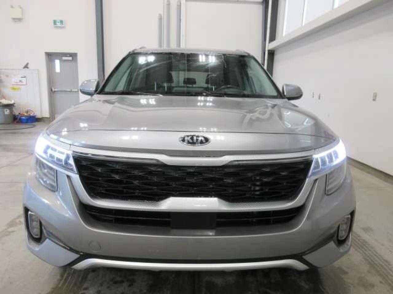 2021 Kia Seltos SX LOADED WITH EVERY OPTION!! Photo