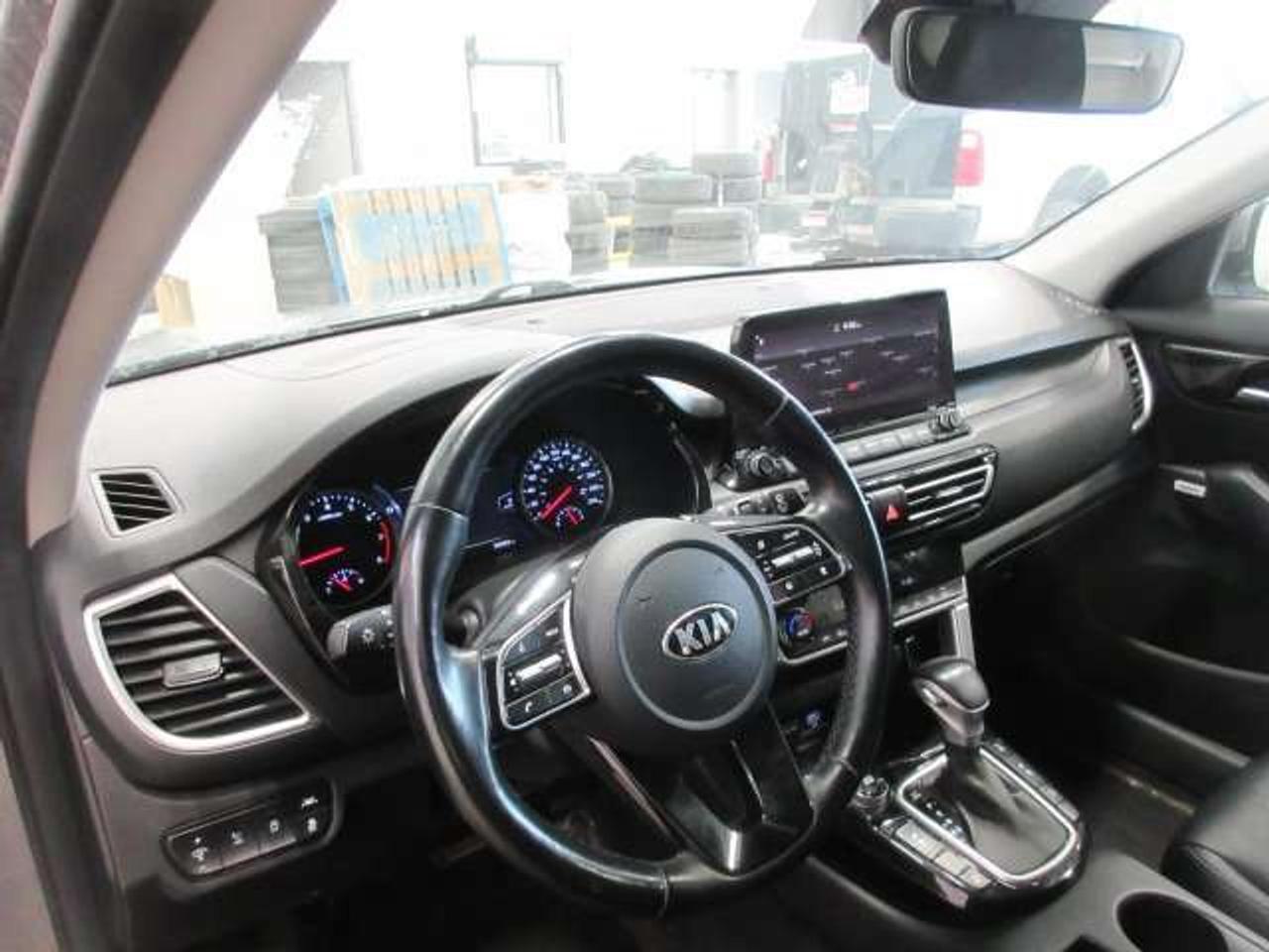 2021 Kia Seltos SX LOADED WITH EVERY OPTION!! Photo