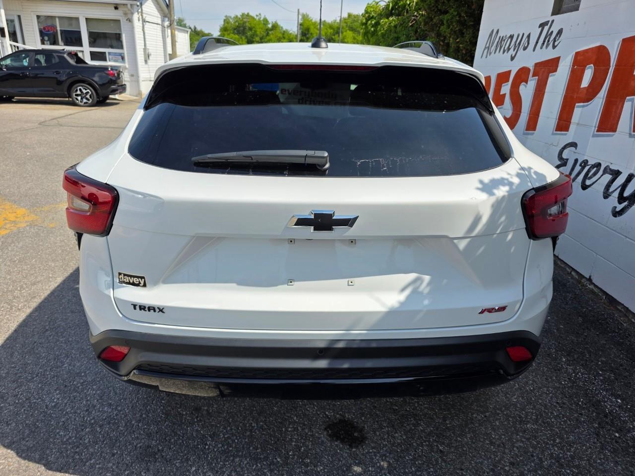 2025 Chevrolet Trax 2RS 4dr Front-Wheel Drive Photo