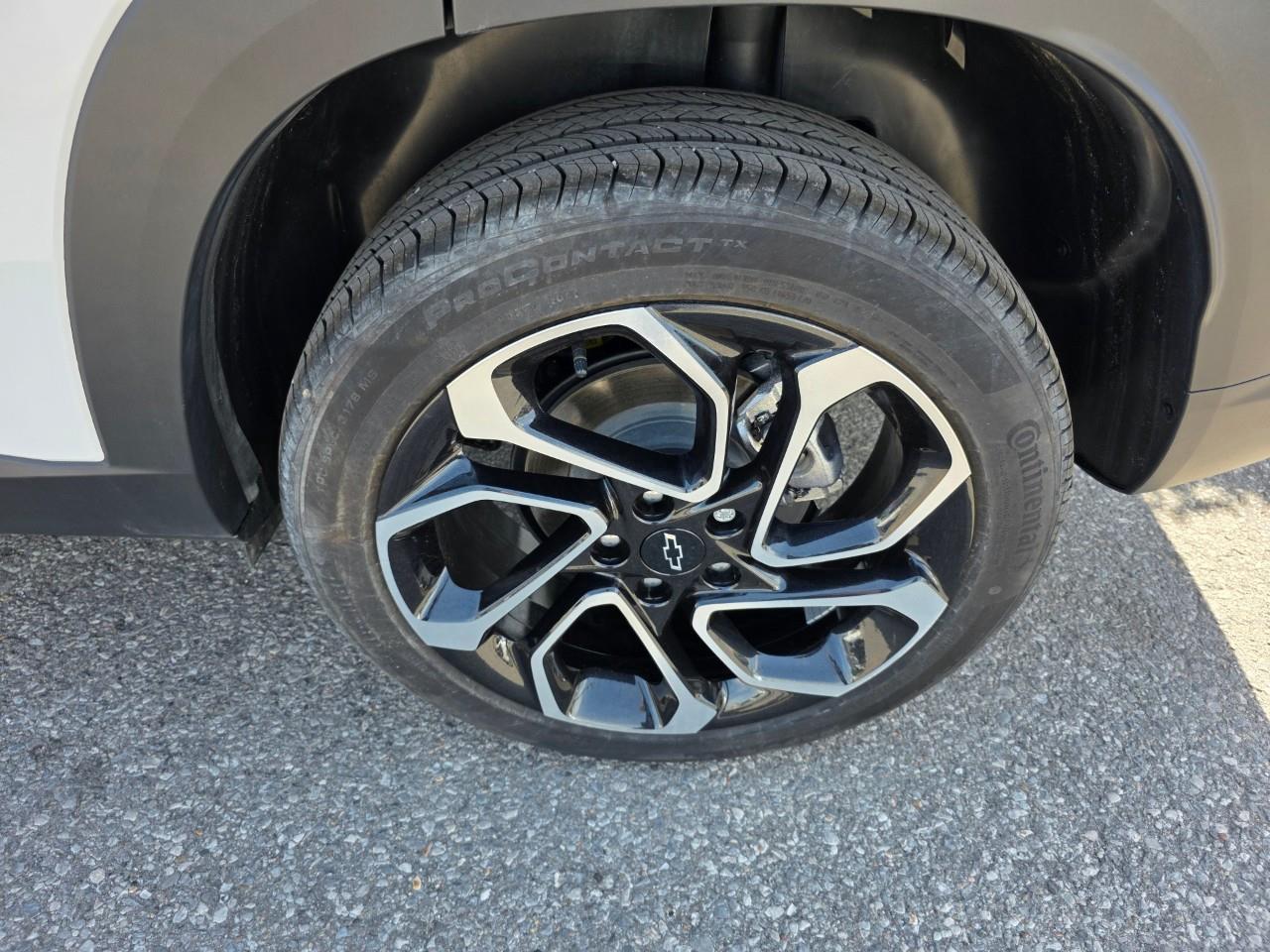 2025 Chevrolet Trax 2RS 4dr Front-Wheel Drive Photo