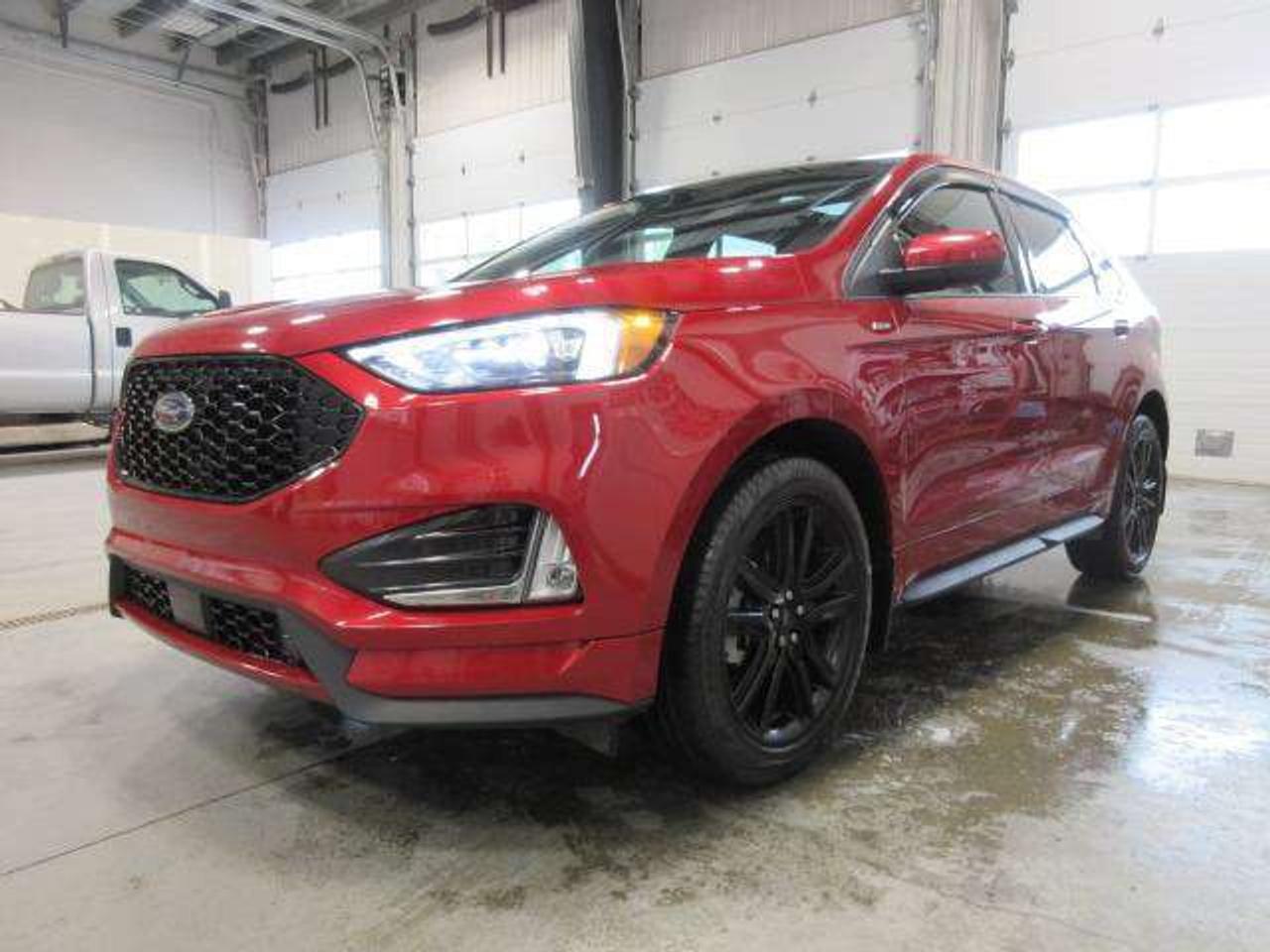 2022 Ford Edge ST LINE AWD, NAV, ROOF, LEATHER, JUST 56K! Photo3