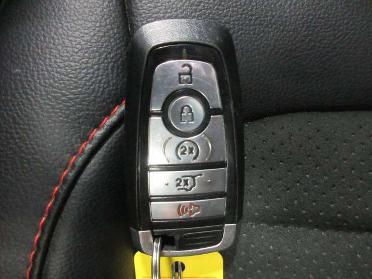 2022 Ford Edge ST LINE AWD, NAV, ROOF, LEATHER, JUST 56K! Photo