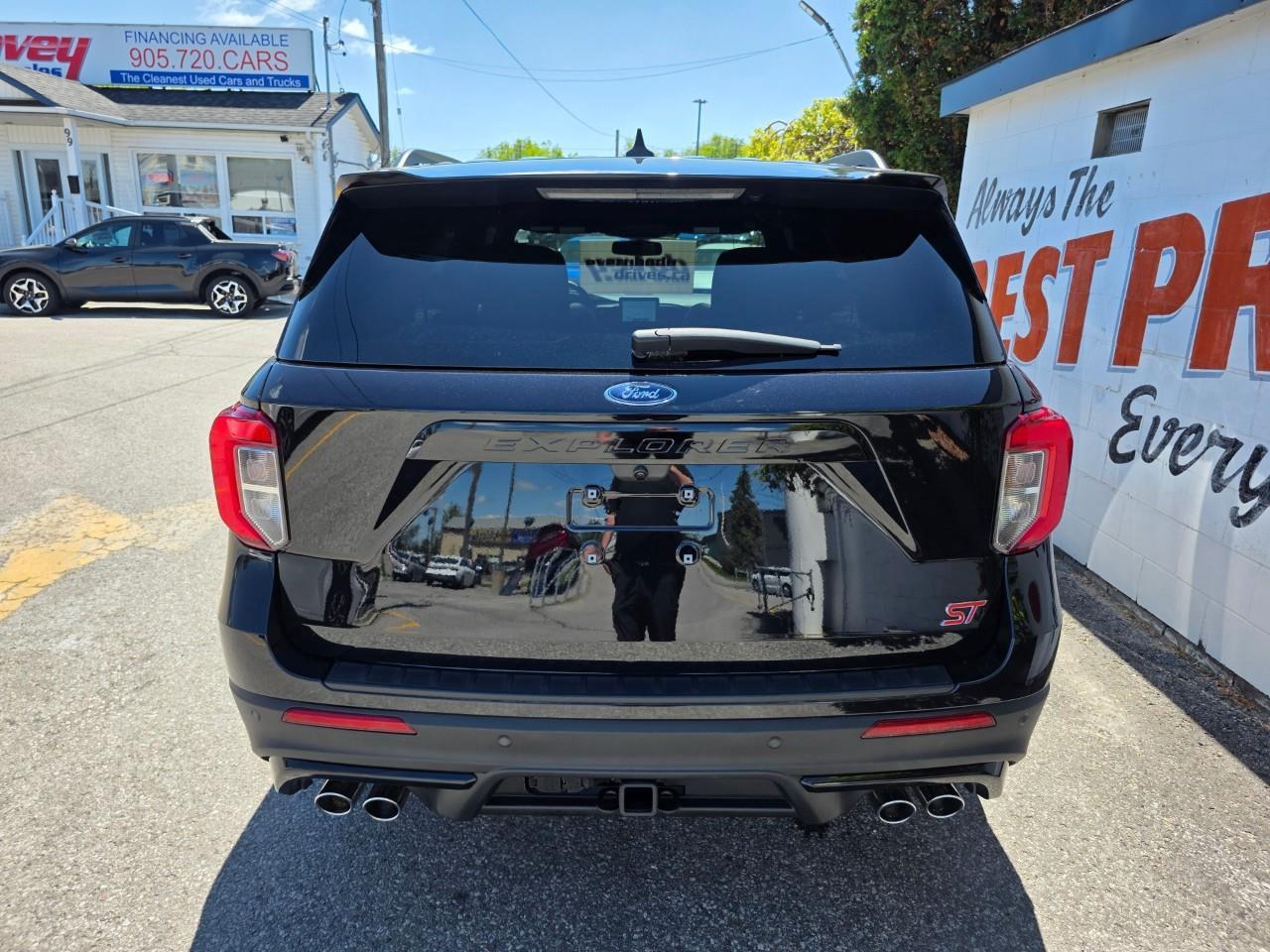 2022 Ford Explorer ST 4dr 4x4 Photo