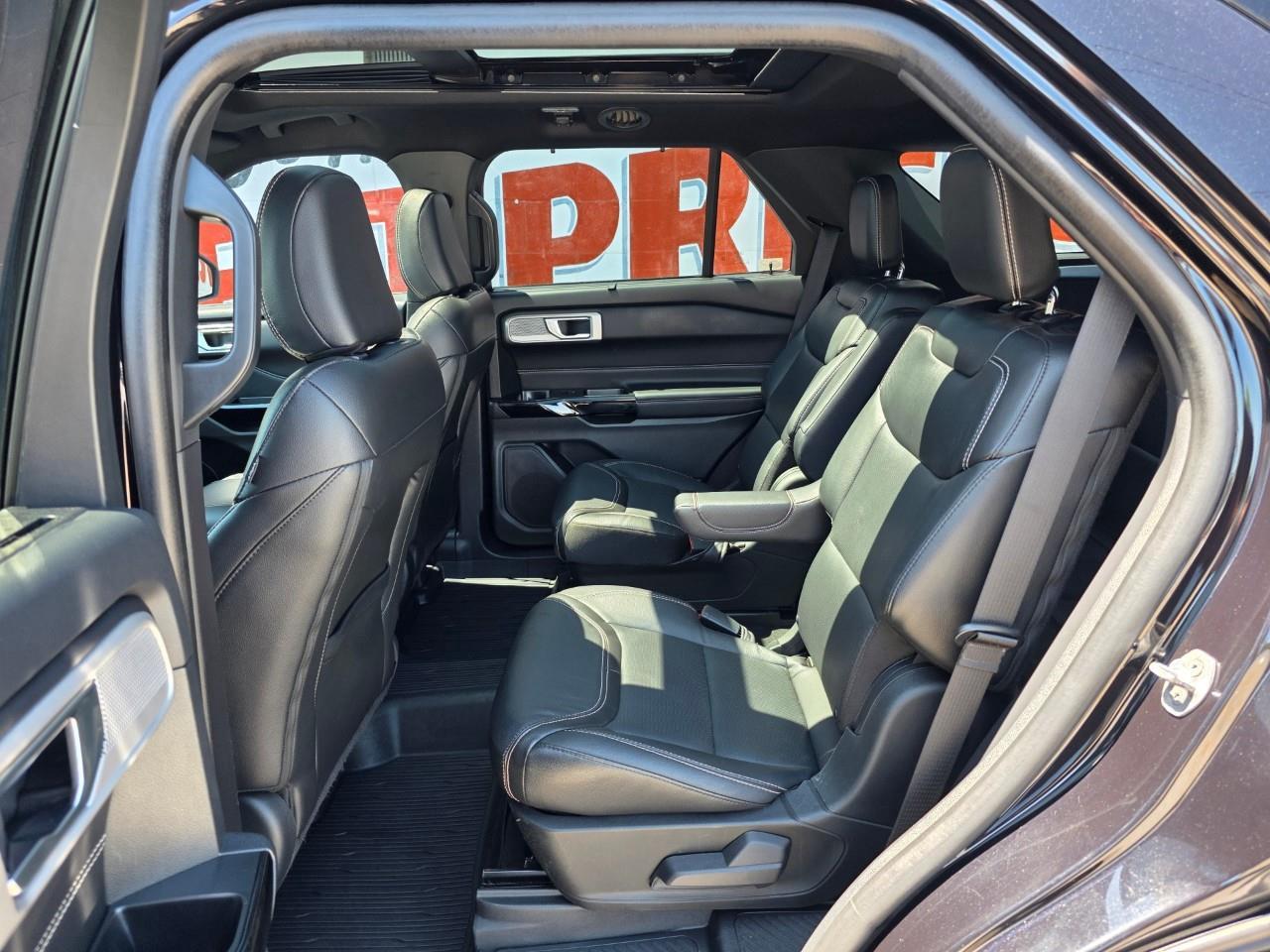 2022 Ford Explorer ST 4dr 4x4 Photo